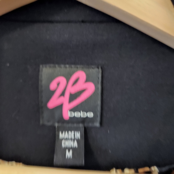 Blazer - Picture 3 of 4